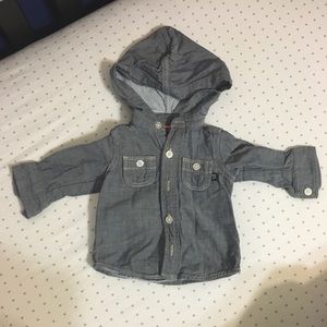 Oshkosh chambray top